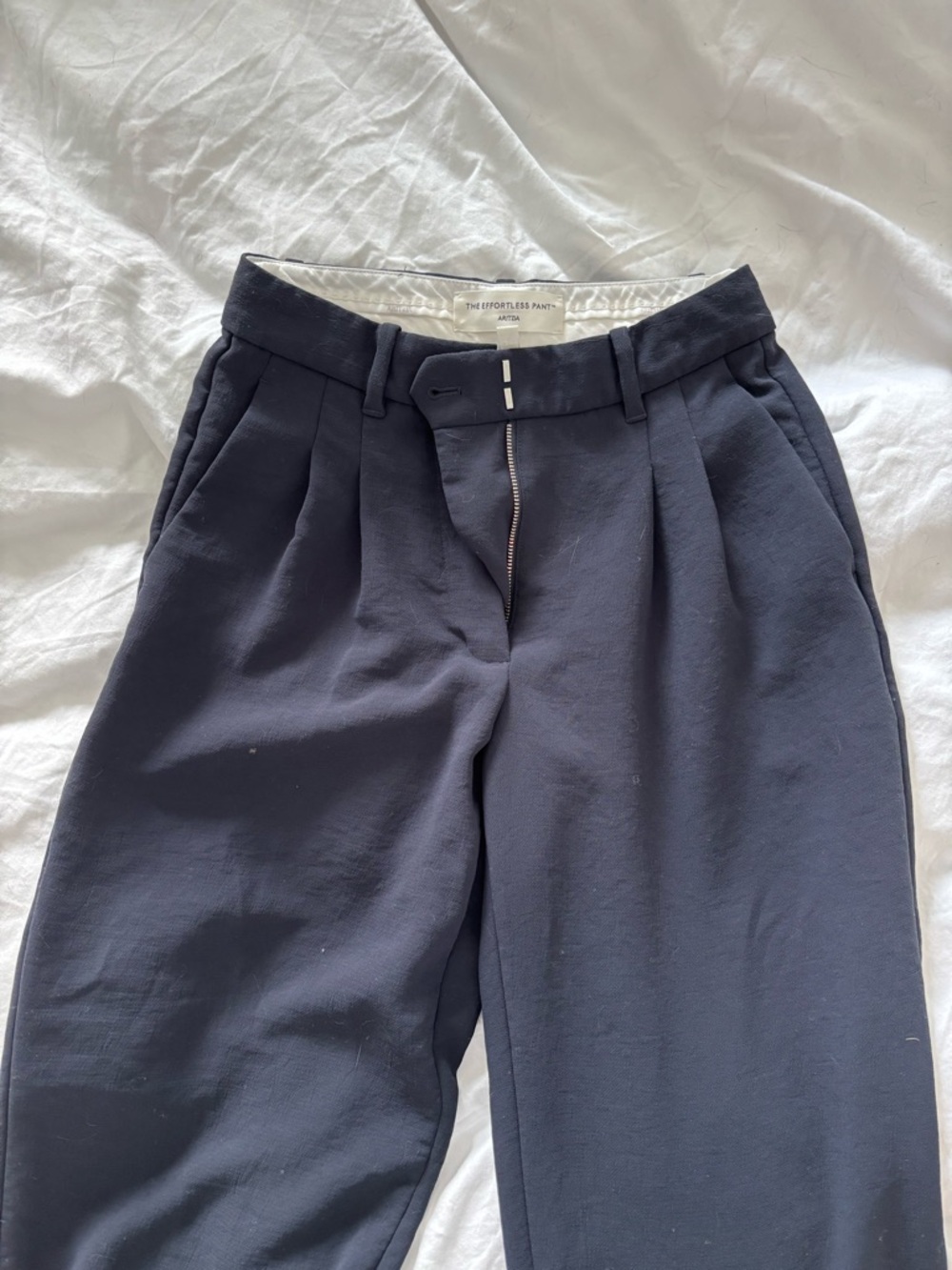 Aritzia The Effortless Pant™ Curve-Fit - Crepette™